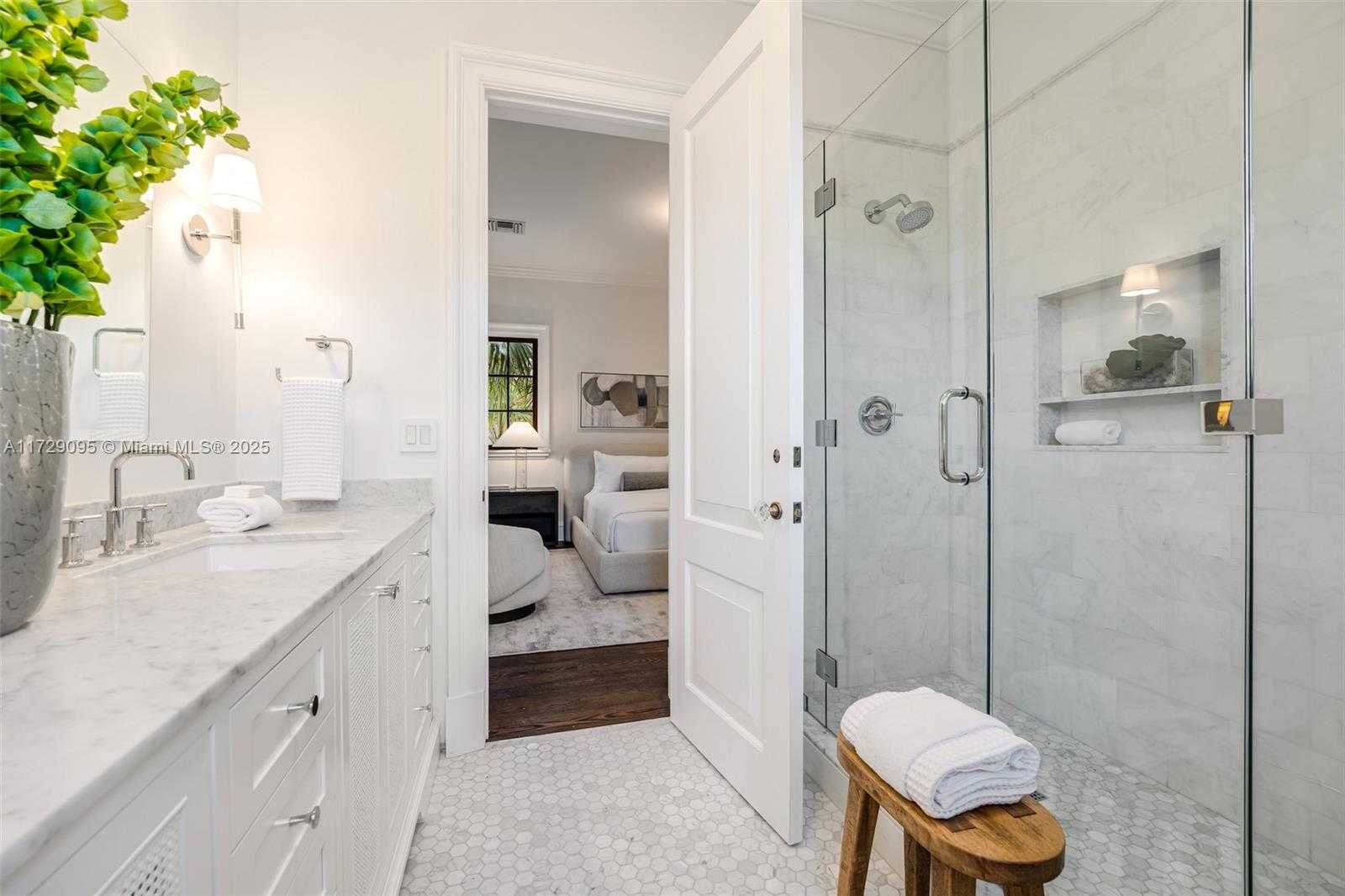 Small Image of 3518 SEGOVIA ST, Coral Gables Number 16