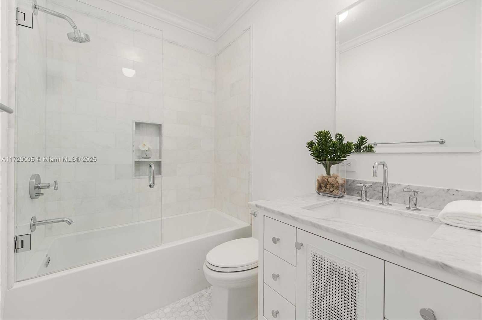 Small Image of 3518 SEGOVIA ST, Coral Gables Number 20