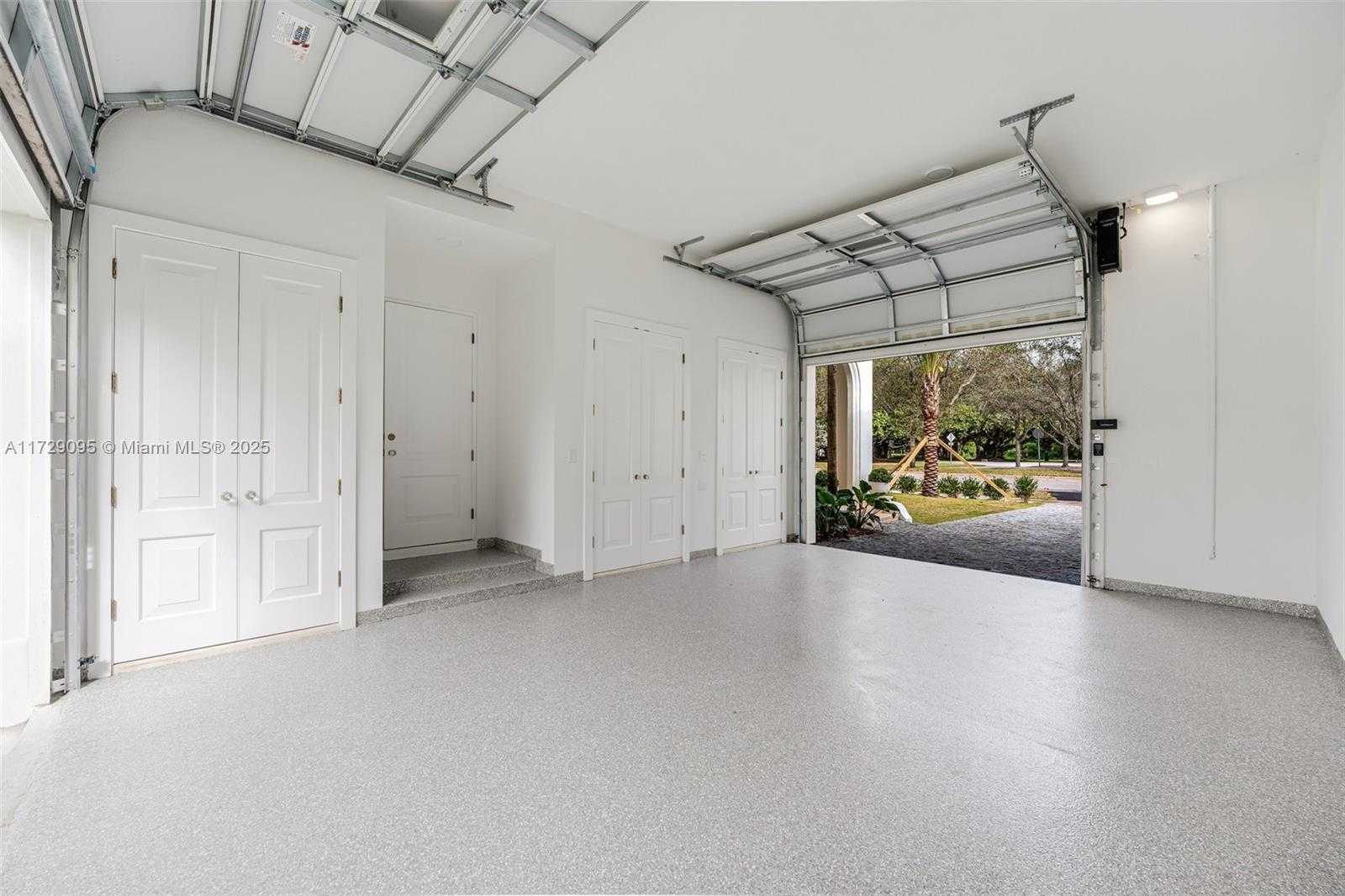 Small Image of 3518 SEGOVIA ST, Coral Gables Number 23