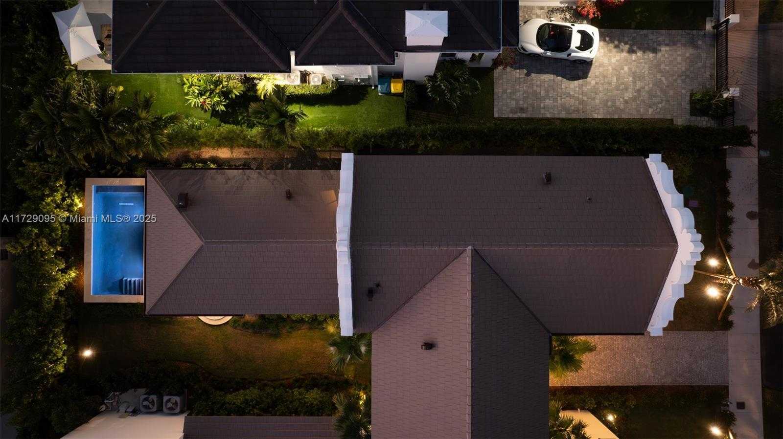 Small Image of 3518 SEGOVIA ST, Coral Gables Number 25