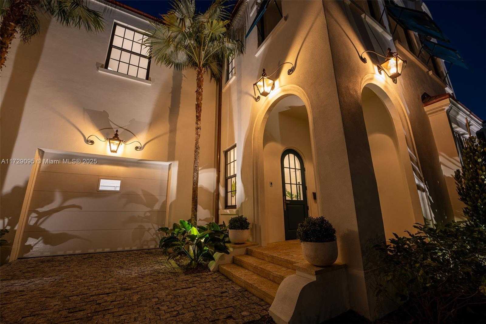 Small Image of 3518 SEGOVIA ST, Coral Gables Number 26