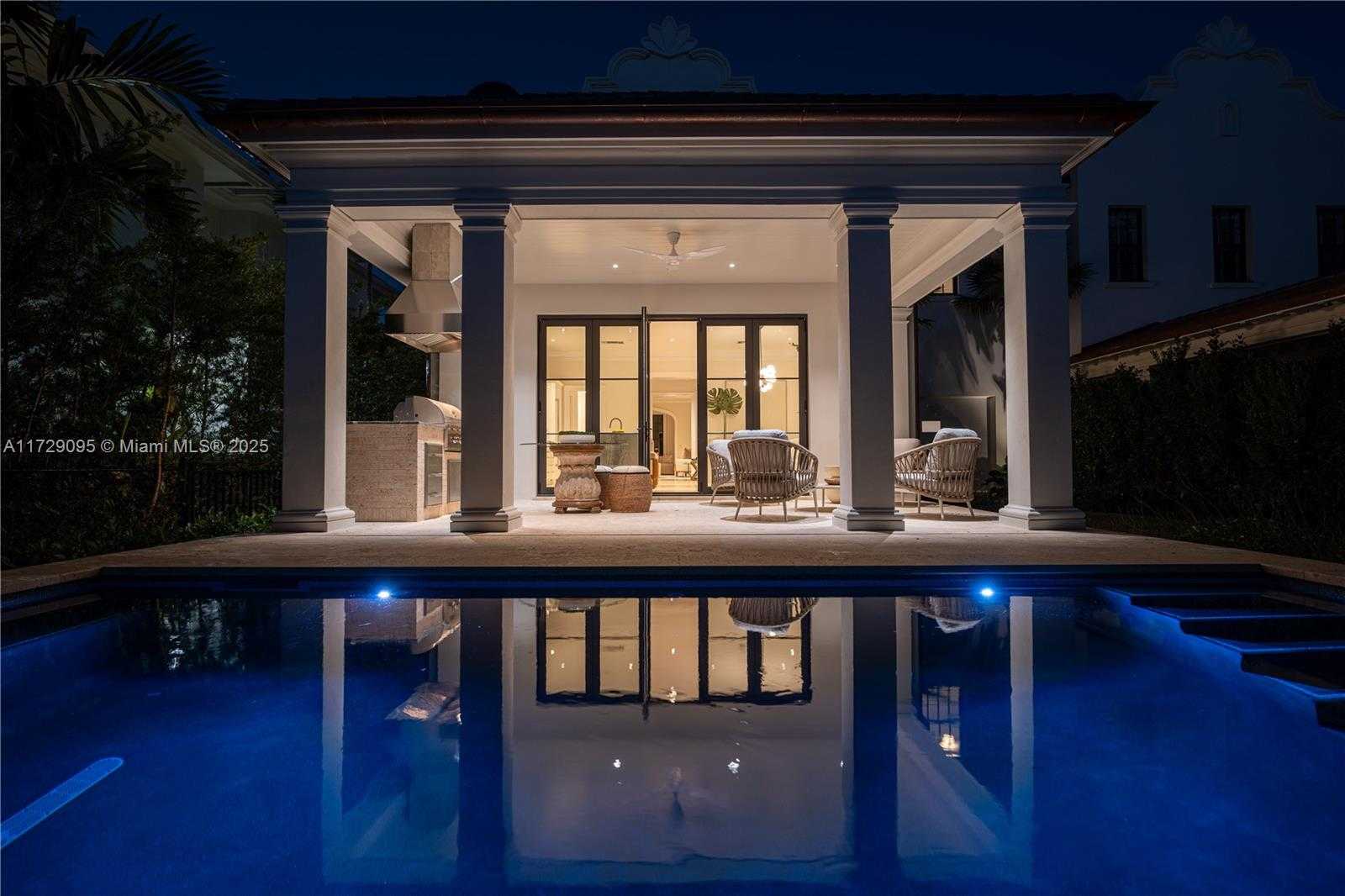 Small Image of 3518 SEGOVIA ST, Coral Gables Number 27