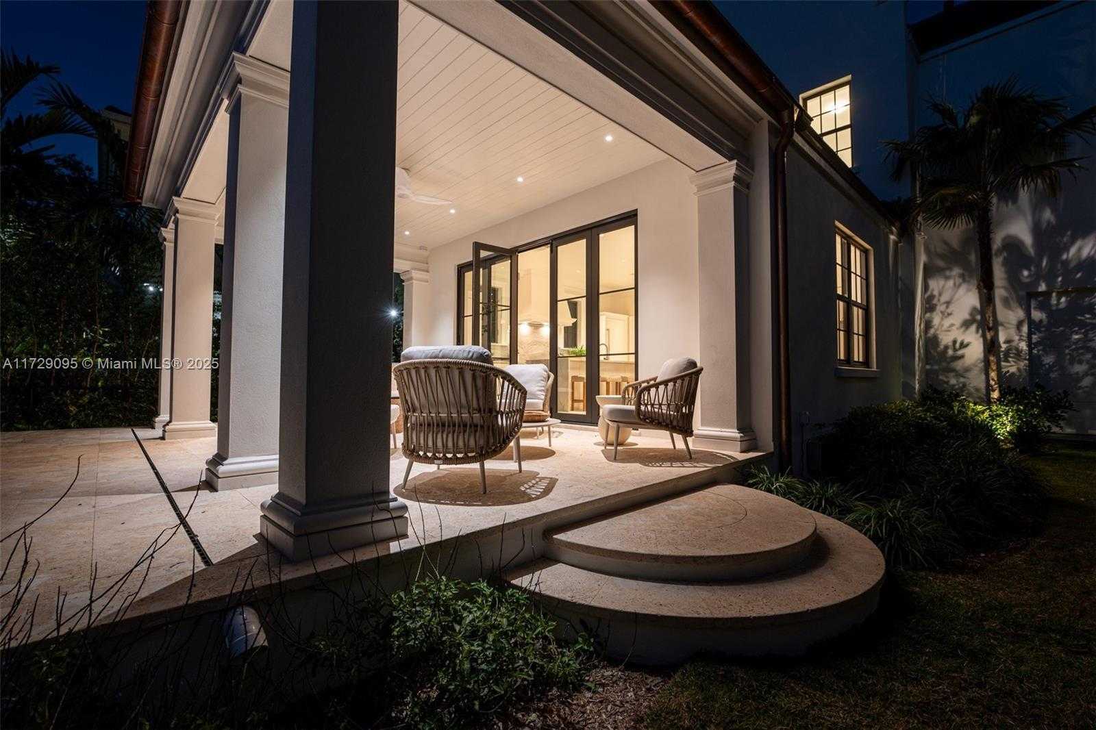 Small Image of 3518 SEGOVIA ST, Coral Gables Number 28