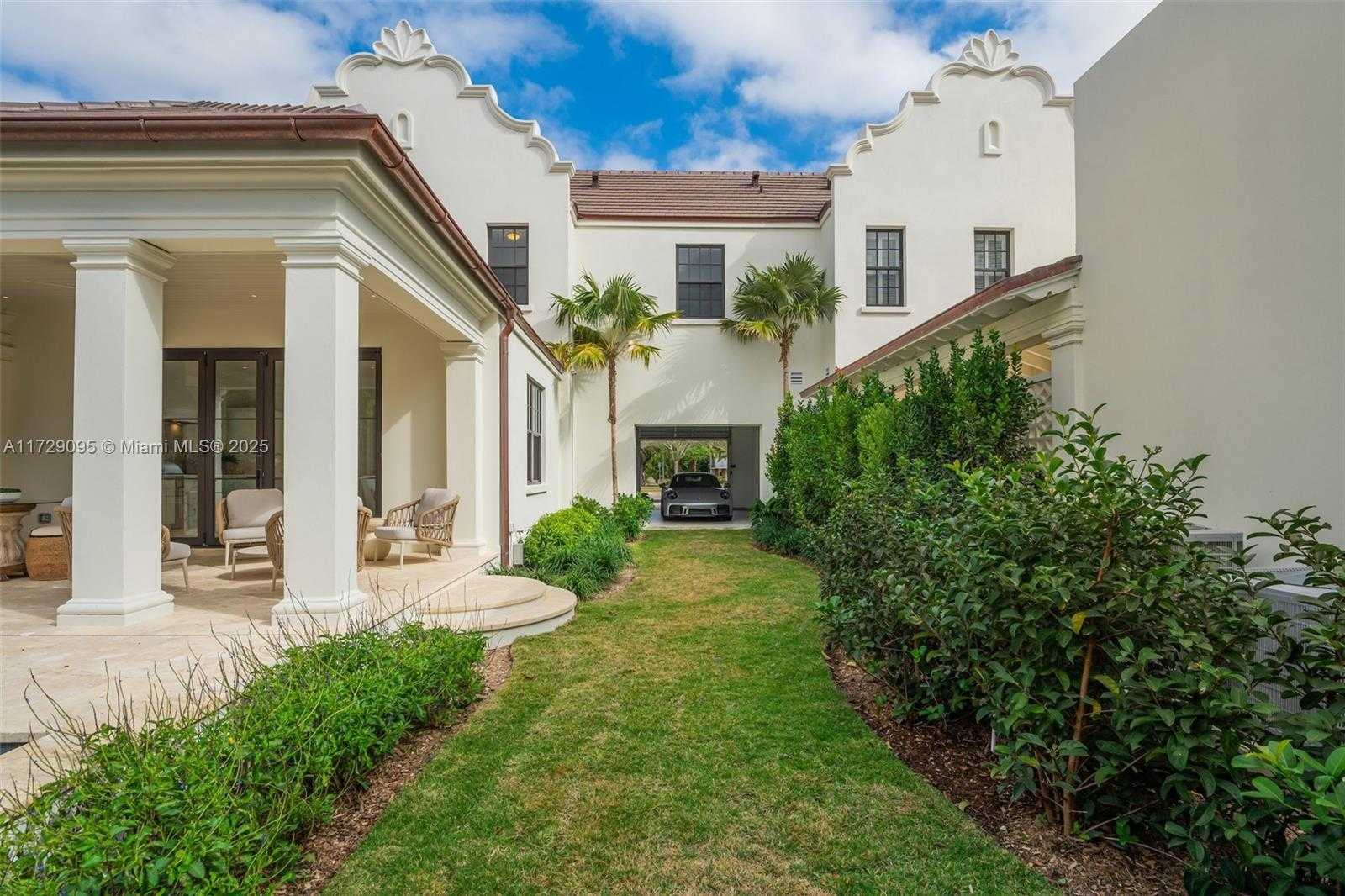 Small Image of 3518 SEGOVIA ST, Coral Gables Number 5