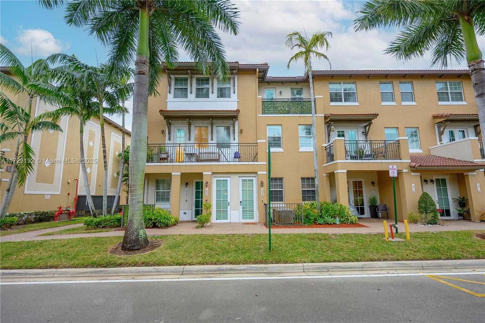 Small Image of 1030 SOUTH WEST 147TH AVE #10610, Pembroke Pines Number 43