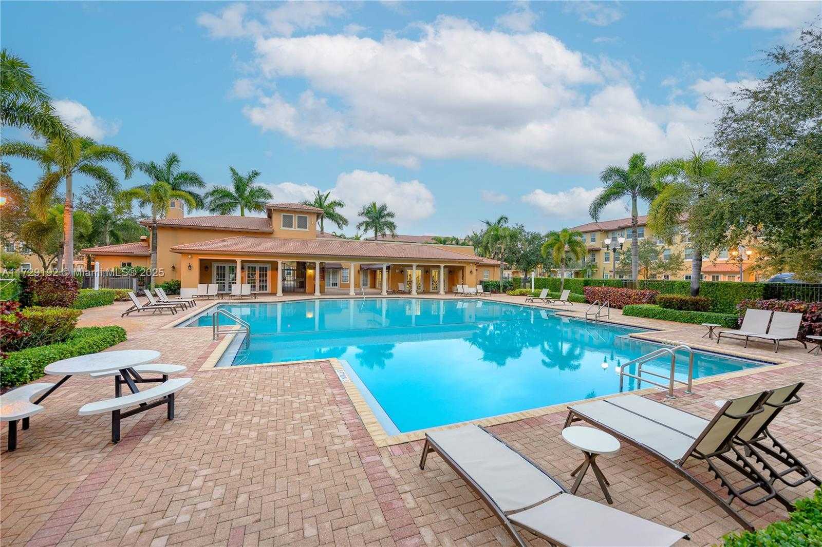 Small Image of 1030 SOUTH WEST 147TH AVE #10610, Pembroke Pines Number 44