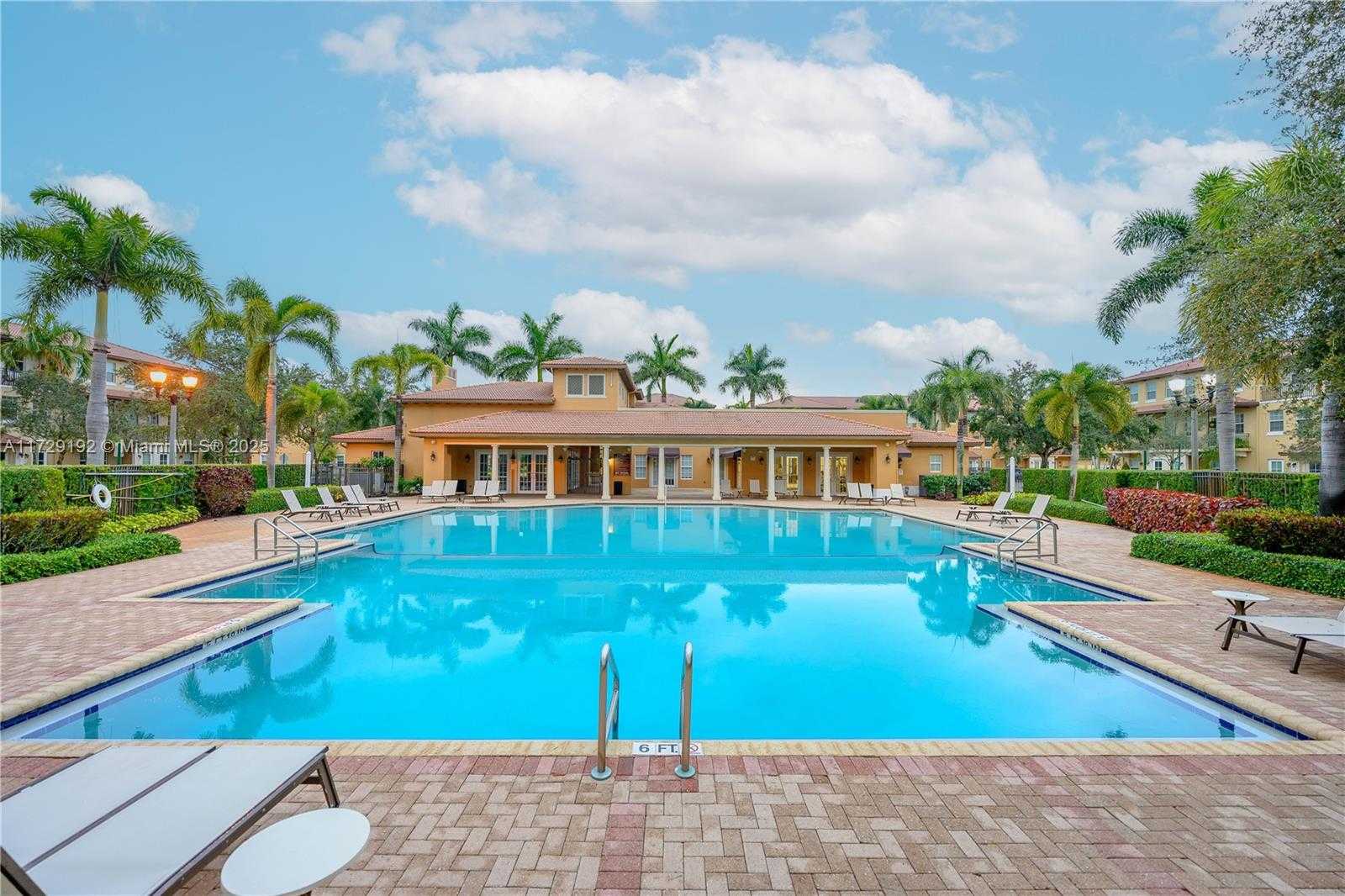 Small Image of 1030 SOUTH WEST 147TH AVE #10610, Pembroke Pines Number 47