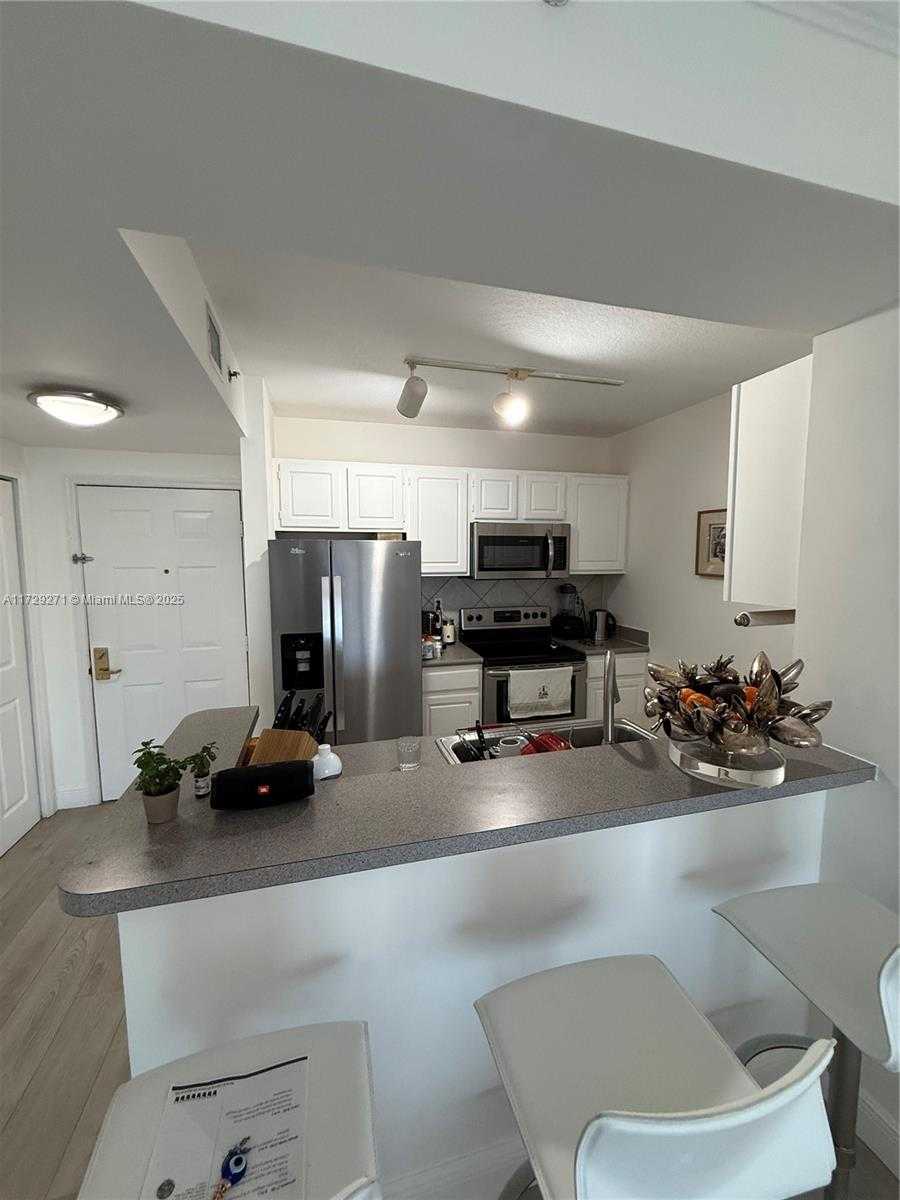 Small Image of 2665 SOUTH WEST 37TH AVE #1213, Miami Number 10