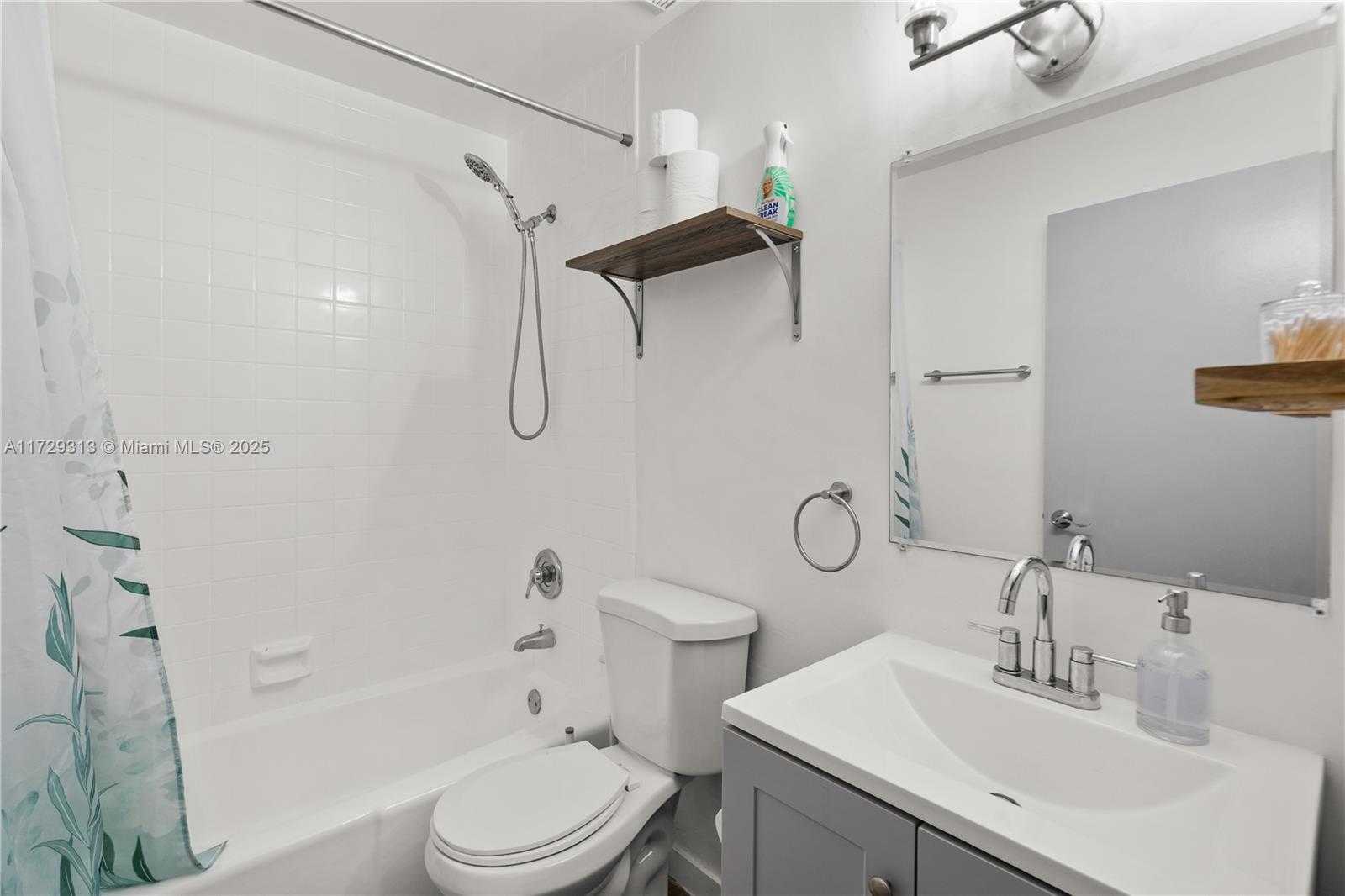 Small Image of 440 NORTH WEST 214TH ST #203, Miami Gardens Number 11