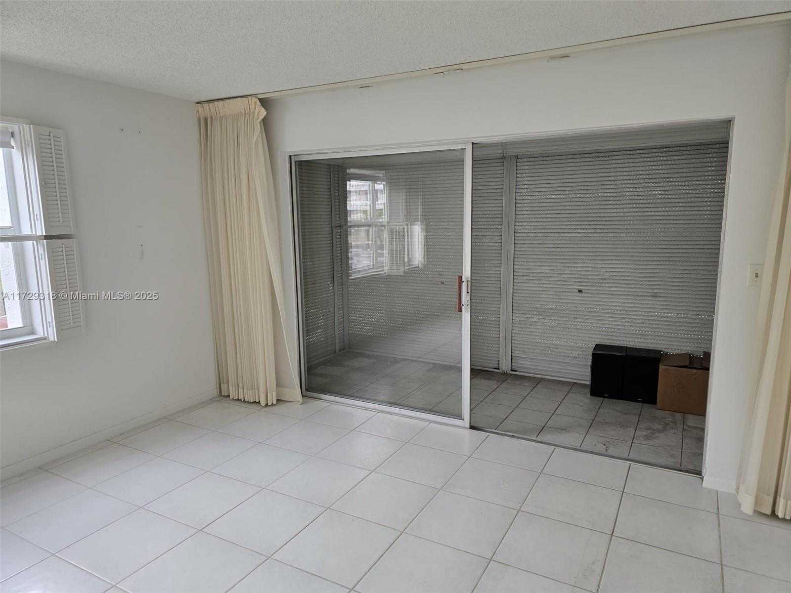 Small Image of 3551 INVERRARY DR #201, Lauderhill Number 5