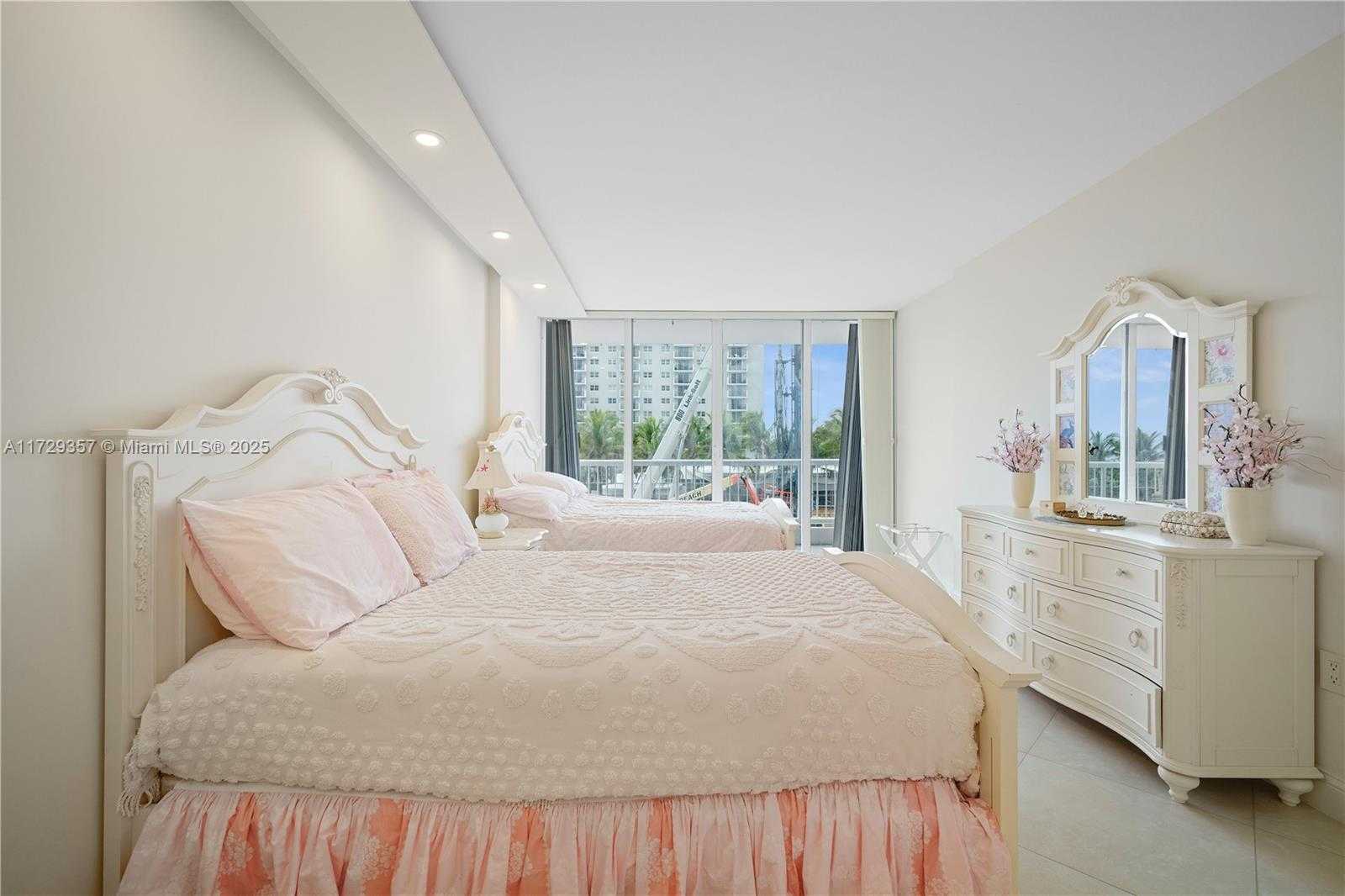 Small Image of 9341 COLLINS AVE #205, Surfside Number 16
