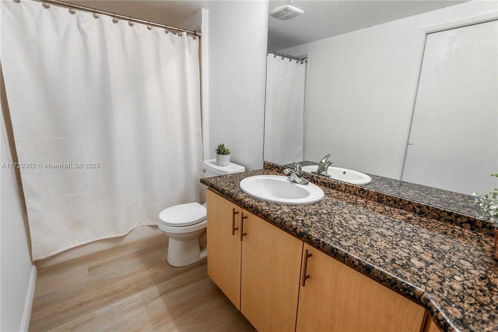 Small Image of 1900 Van Buren St, Hollywood, FL 33020, USA Number 12