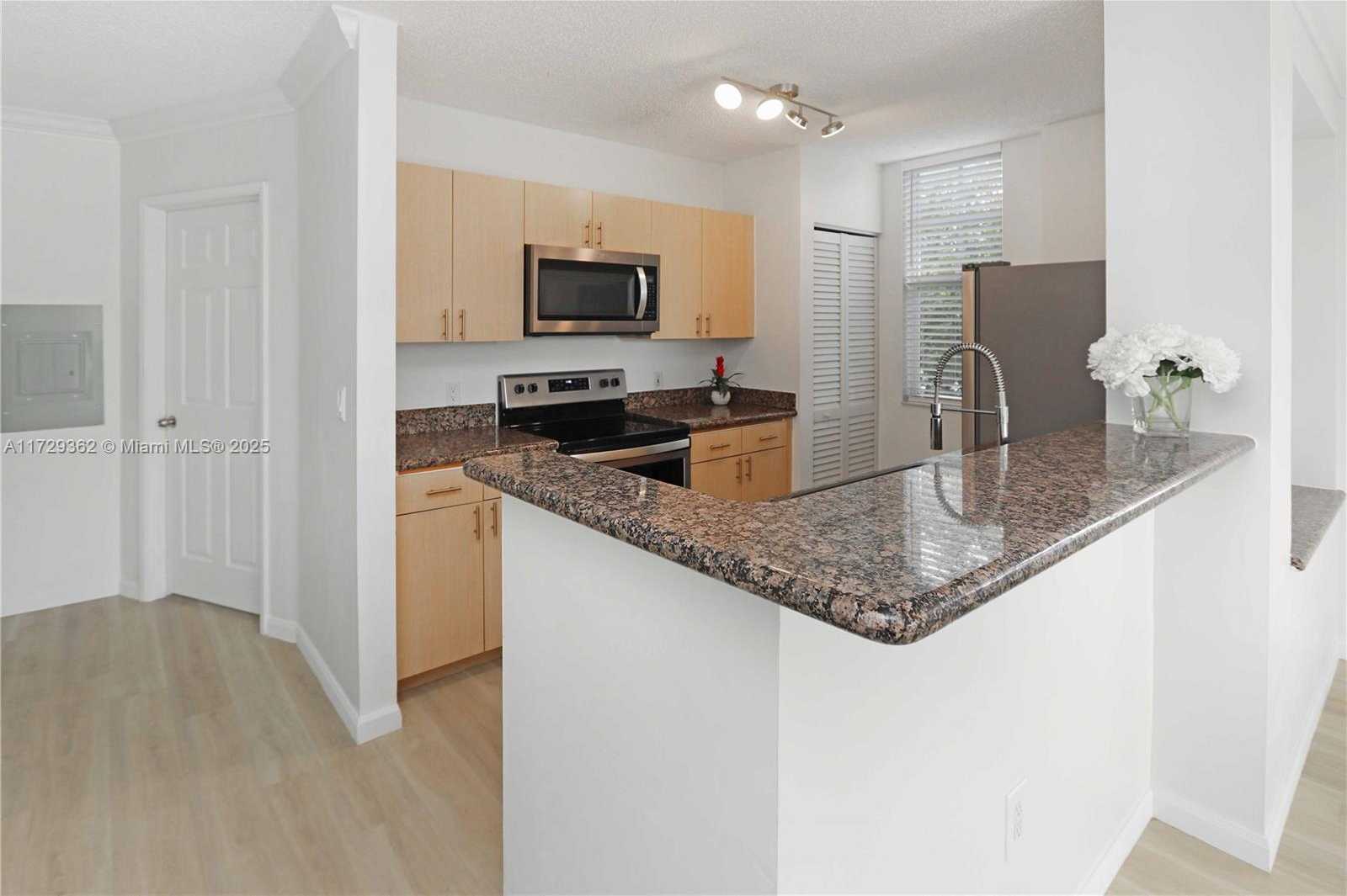 Small Image of 1900 Van Buren St, Hollywood, FL 33020, USA Number 4