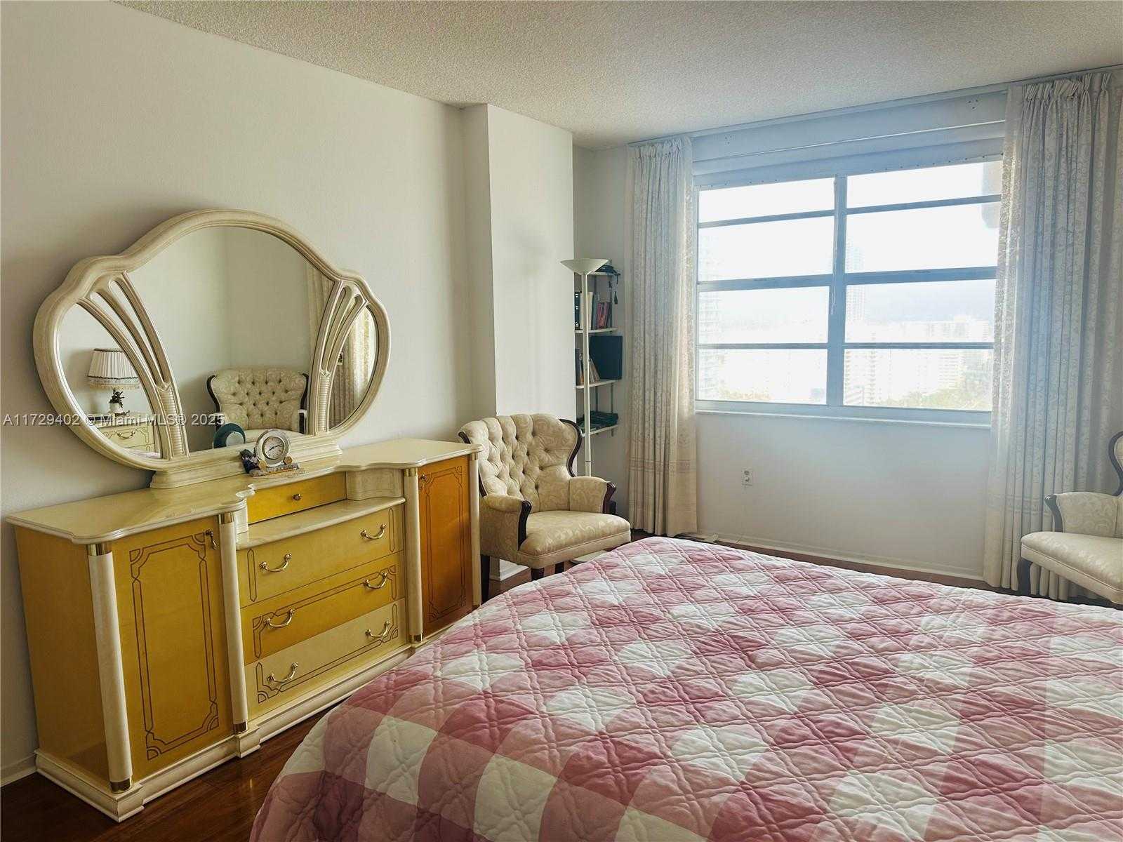 Small Image of 1980 SOUTH OCEAN DR #22P, Hallandale Beach Number 12