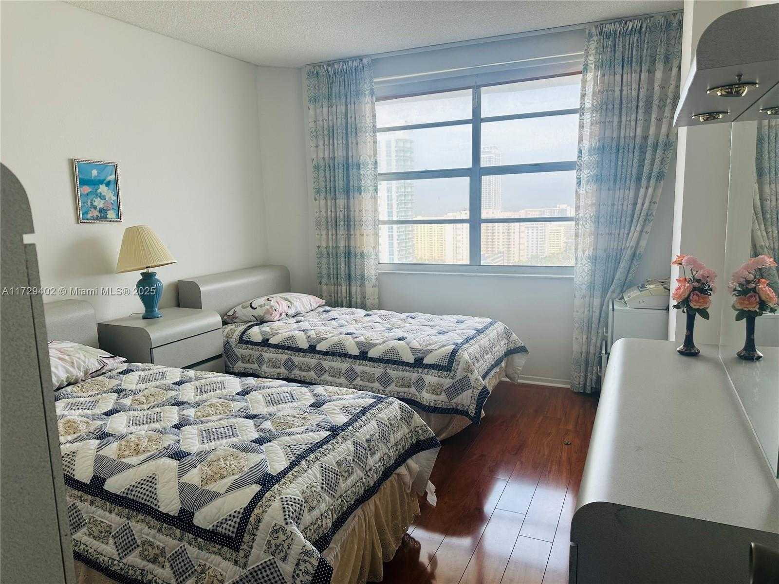 Small Image of 1980 SOUTH OCEAN DR #22P, Hallandale Beach Number 16