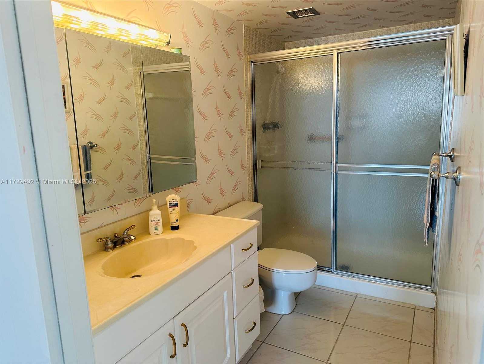 Small Image of 1980 SOUTH OCEAN DR #22P, Hallandale Beach Number 17