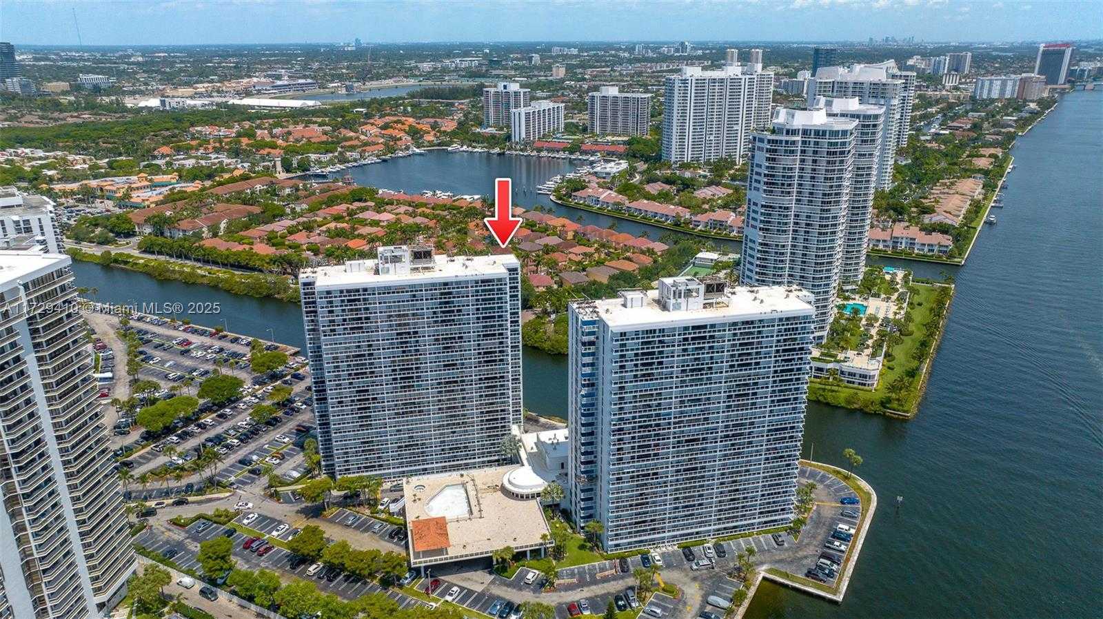 Small Image of 20505 EAST COUNTRY CLUB DR #PH-38, Aventura Number 2