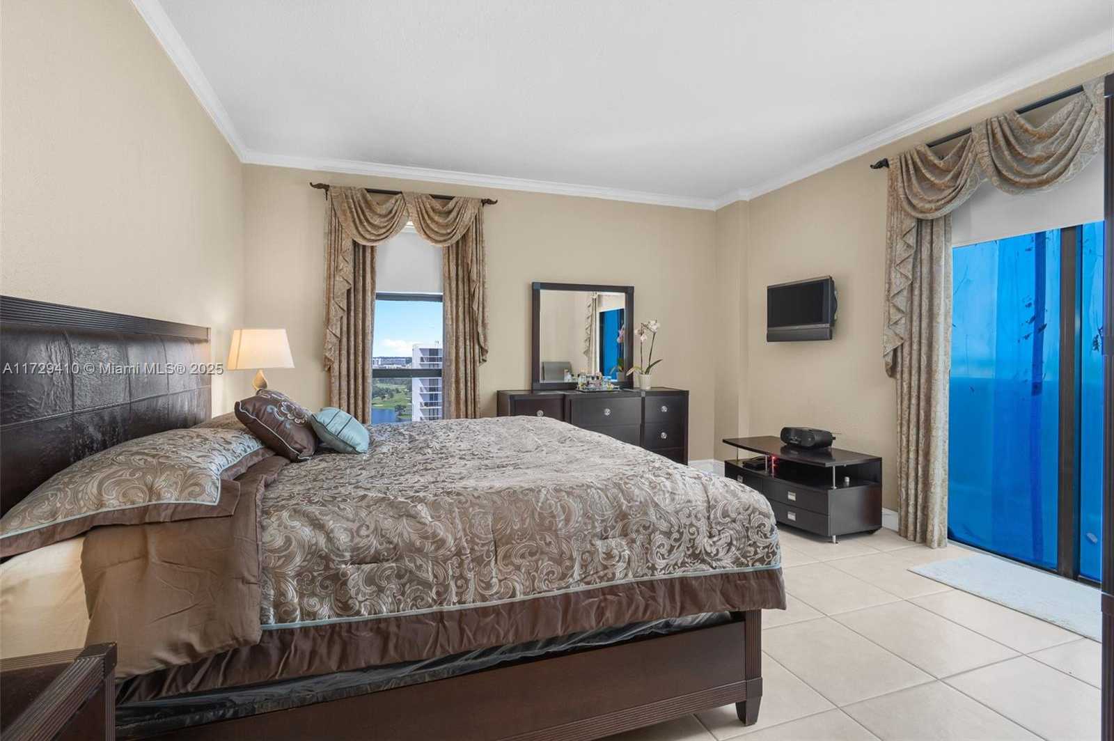 Small Image of 20505 EAST COUNTRY CLUB DR #PH-38, Aventura Number 41