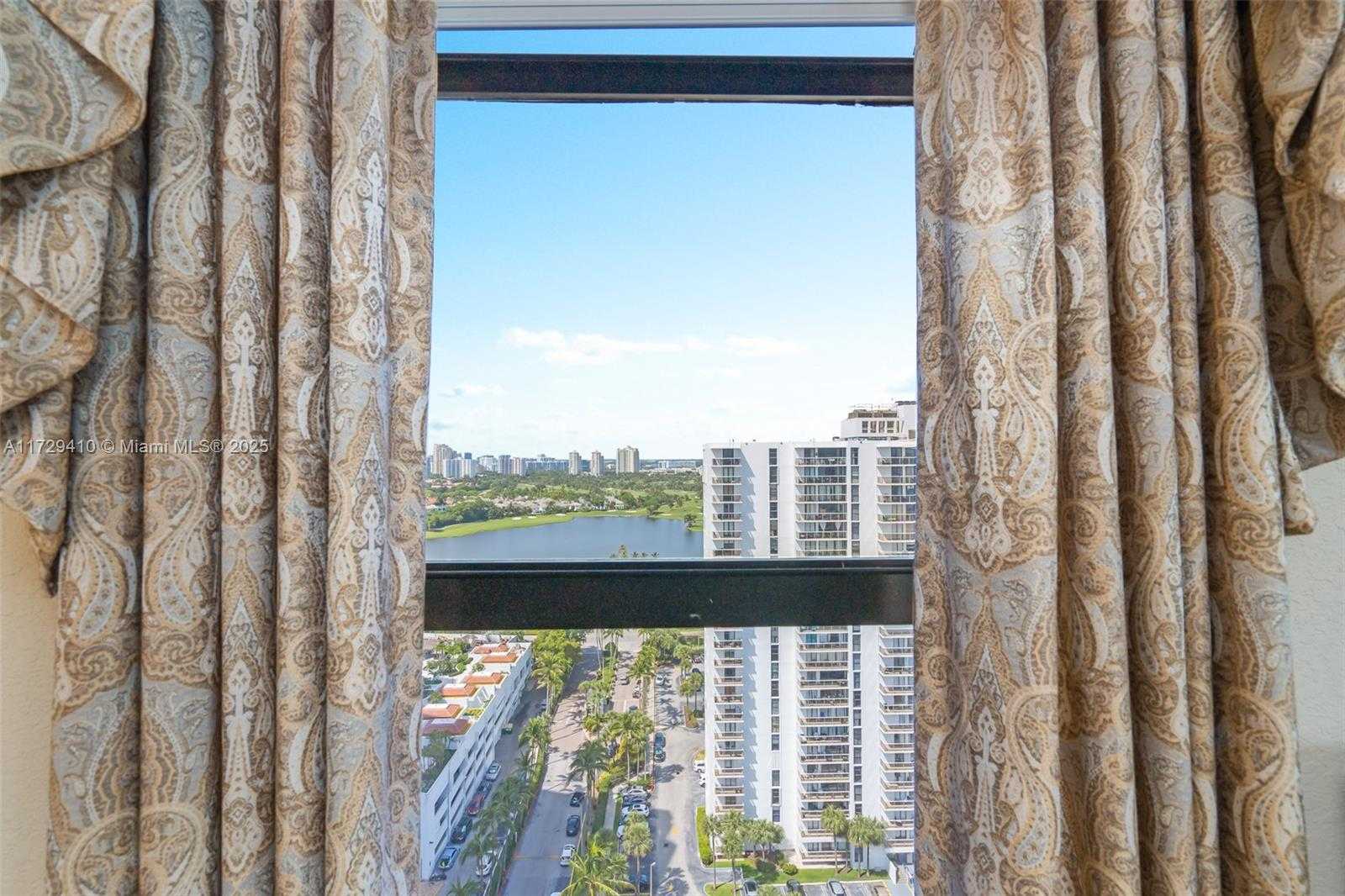 Small Image of 20505 EAST COUNTRY CLUB DR #PH-38, Aventura Number 43