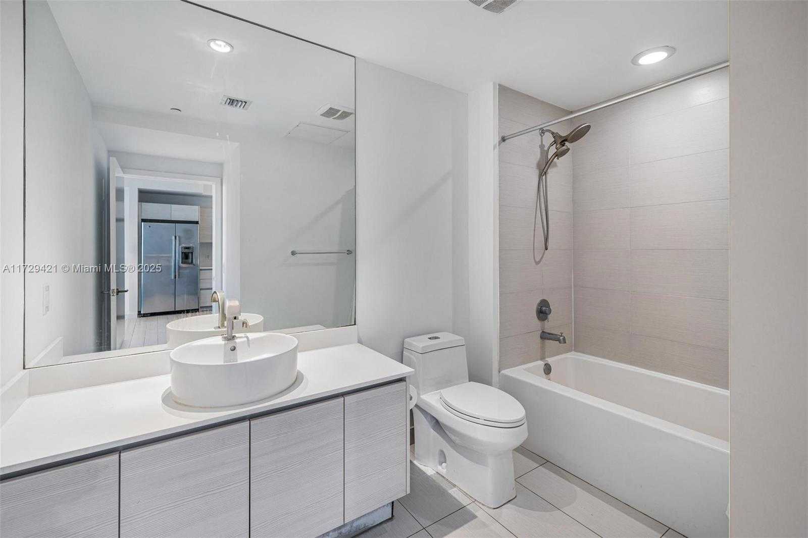 Small Image of 4250 BISCAYNE BLVD #607, Miami Number 5