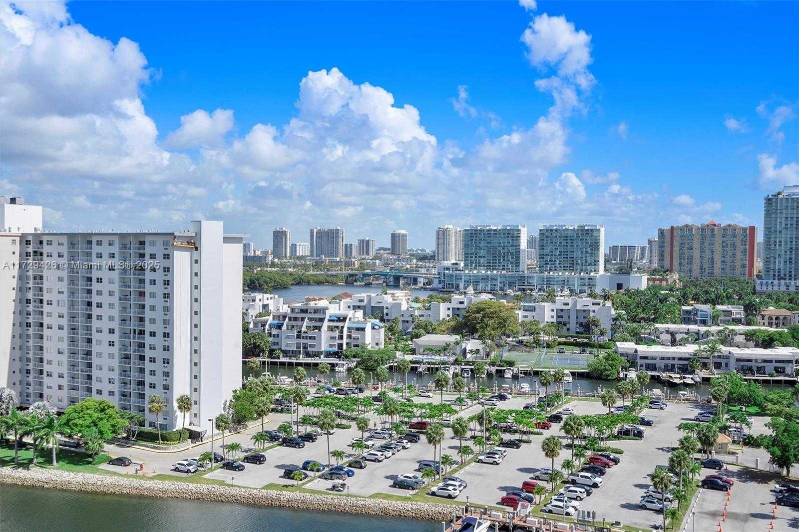 Small Image of 300 BAYVIEW DR #1503, Sunny Isles Beach Number 13