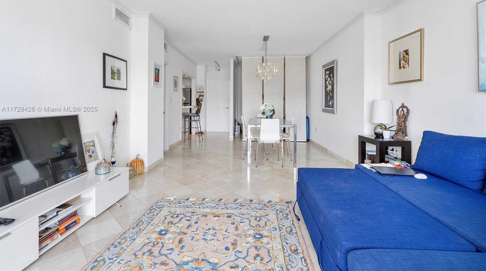 Small Image of 300 BAYVIEW DR #1503, Sunny Isles Beach Number 15