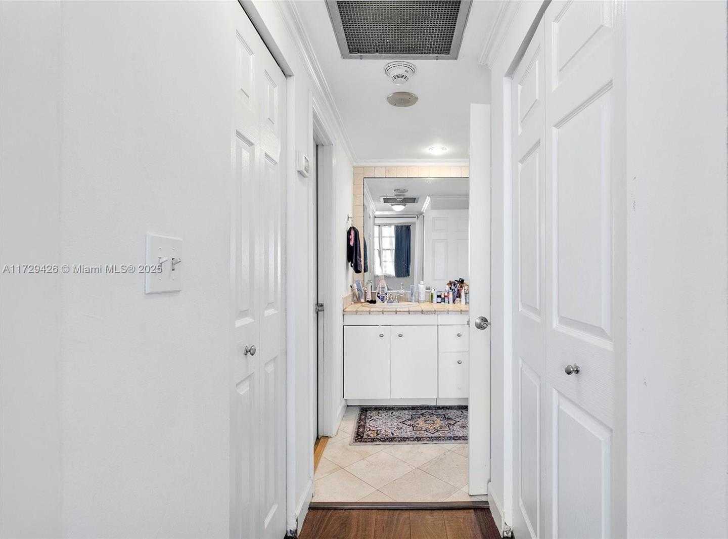 Small Image of 300 BAYVIEW DR #1503, Sunny Isles Beach Number 29