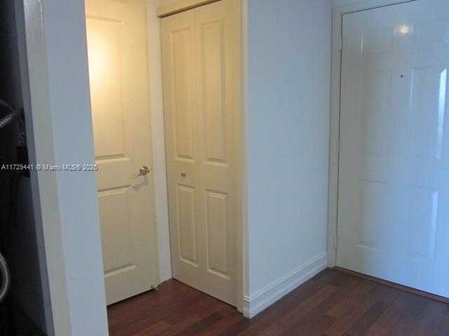 Small Image of 170 SOUTH EAST 14TH ST #2306, Miami Number 22