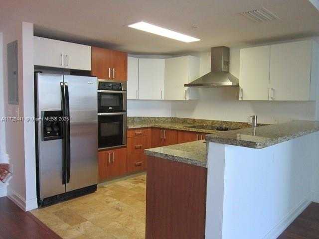 Small Image of 170 SOUTH EAST 14TH ST #2306, Miami Number 3