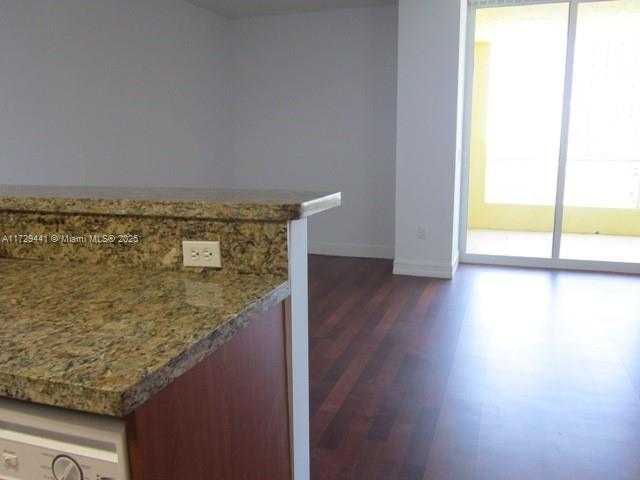 Small Image of 170 SOUTH EAST 14TH ST #2306, Miami Number 4