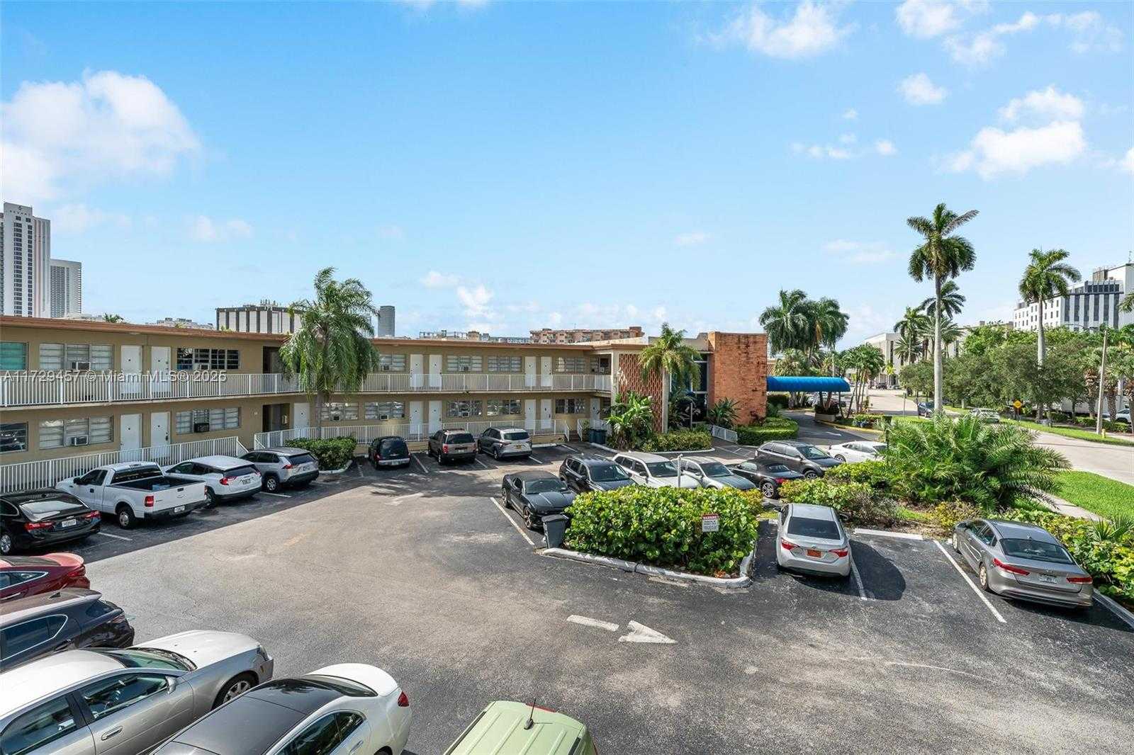 Small Image of Hallandale Beach Number 15