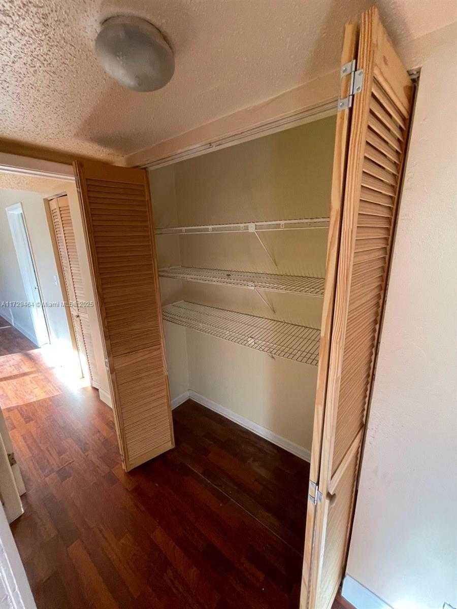 Small Image of 7931 SW 8th Ct, North Lauderdale, FL 33068, USA Number 13