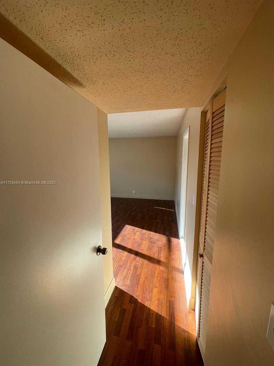 Small Image of 7931 SW 8th Ct, North Lauderdale, FL 33068, USA Number 14