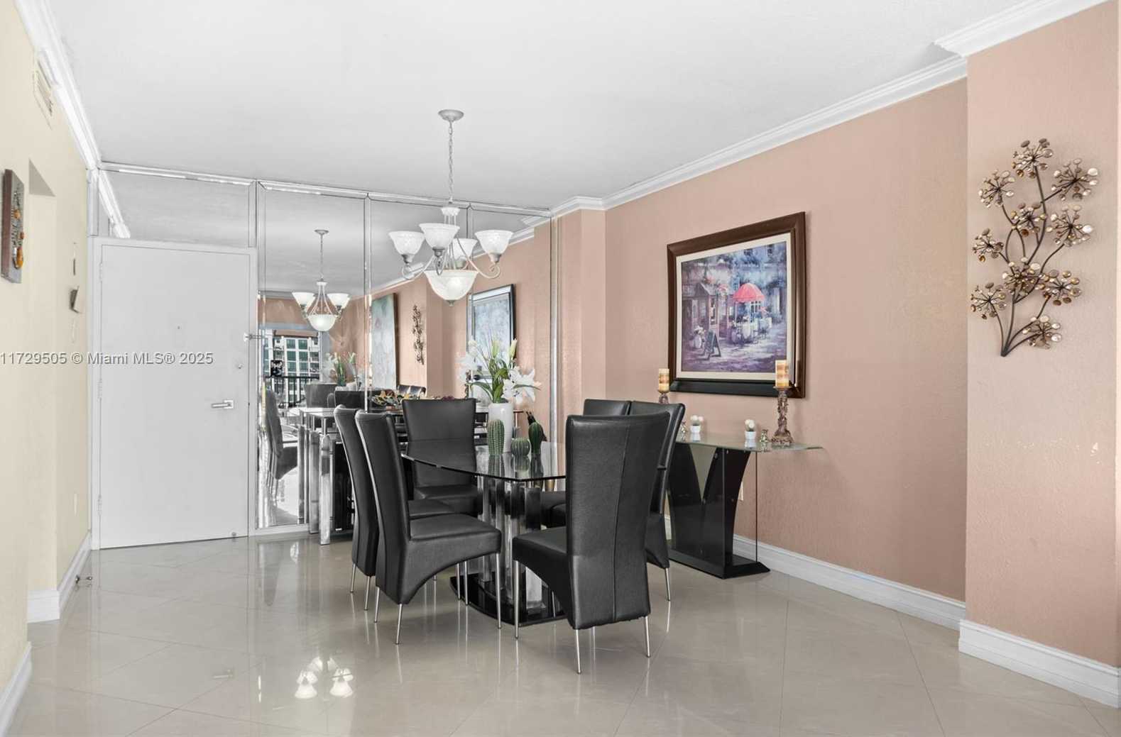 Small Image of 300 BAYVIEW DR #1707, Sunny Isles Beach Number 3
