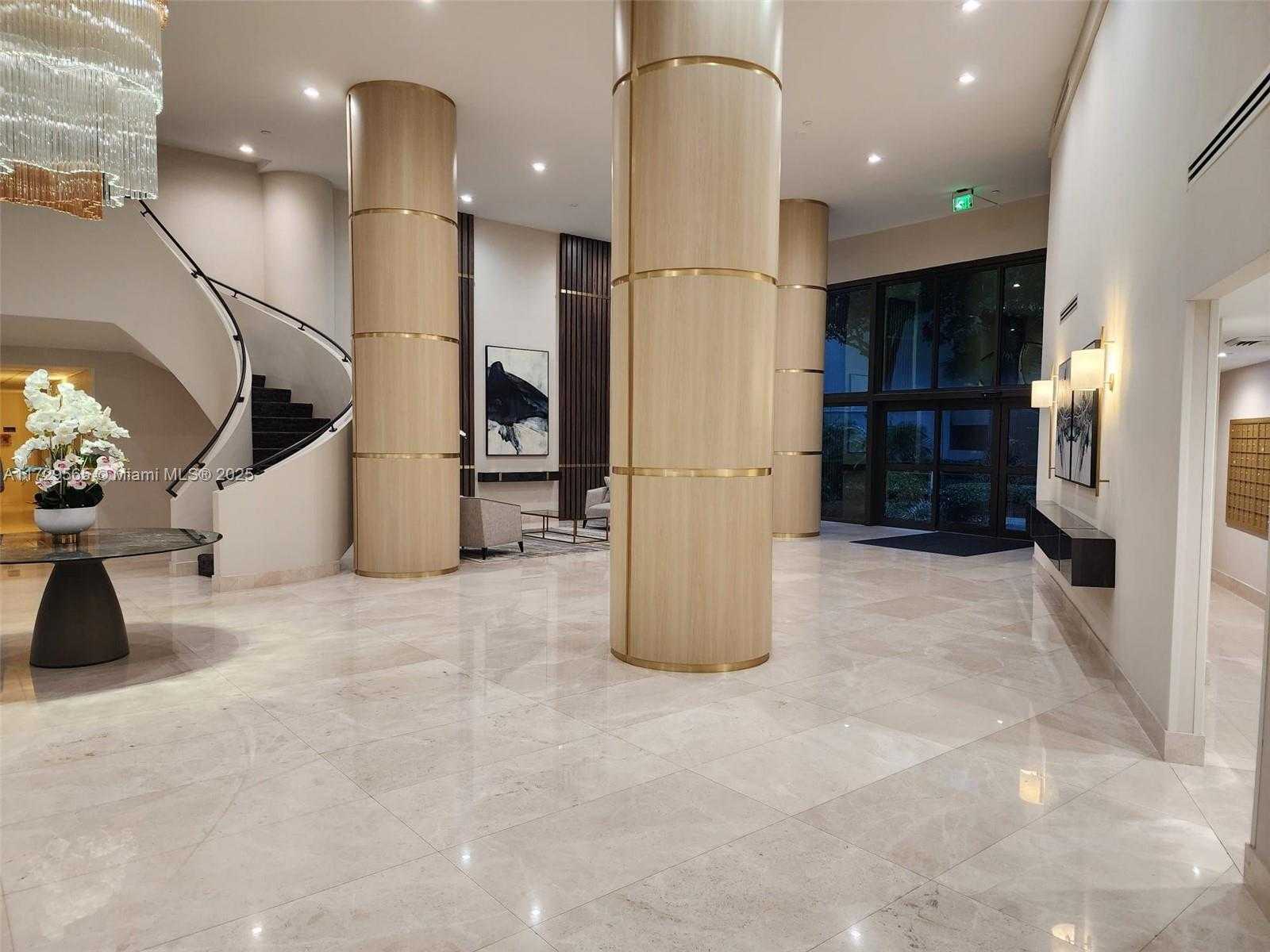 Small Image of 3500 MYSTIC POINTE DR #401, Aventura Number 11