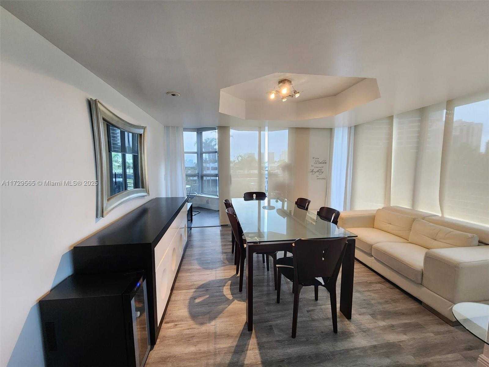 Small Image of 3500 MYSTIC POINTE DR #401, Aventura Number 26