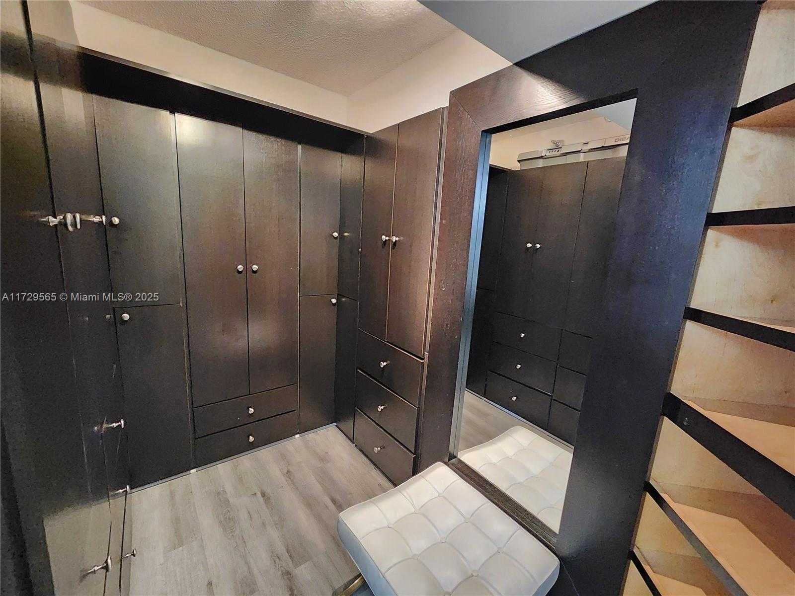 Small Image of 3500 MYSTIC POINTE DR #401, Aventura Number 46