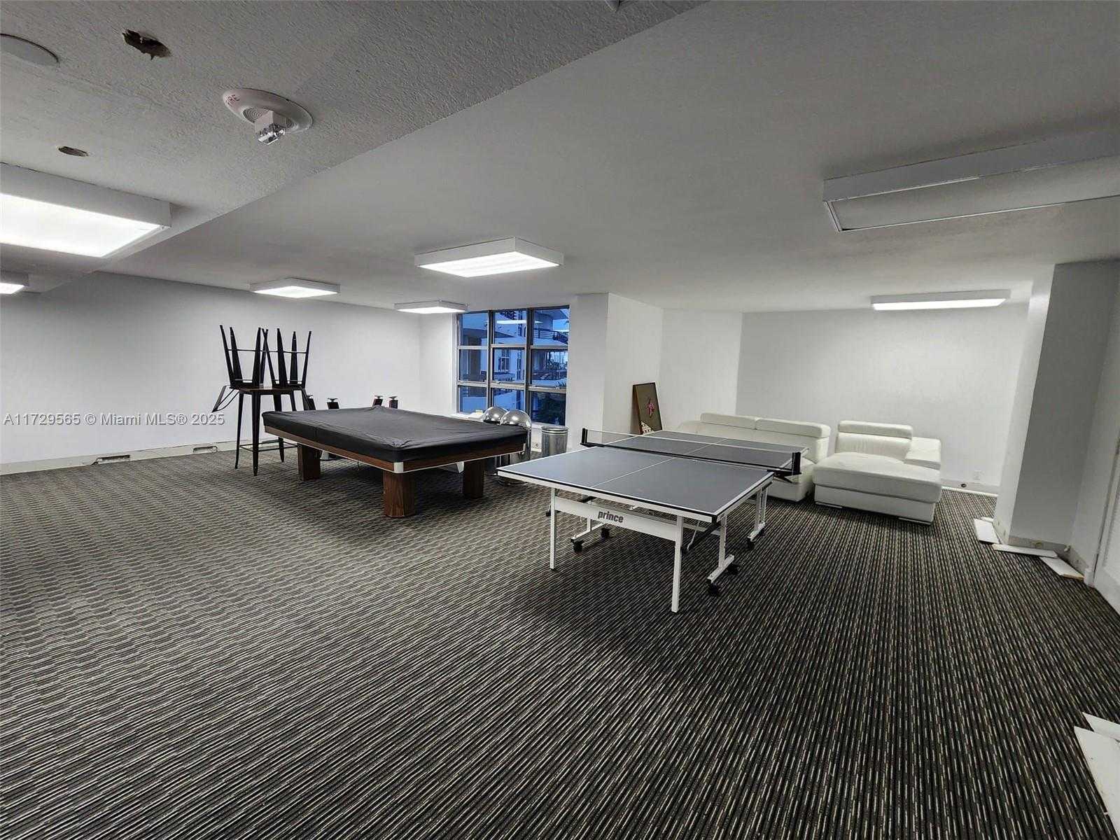 Small Image of 3500 MYSTIC POINTE DR #401, Aventura Number 69