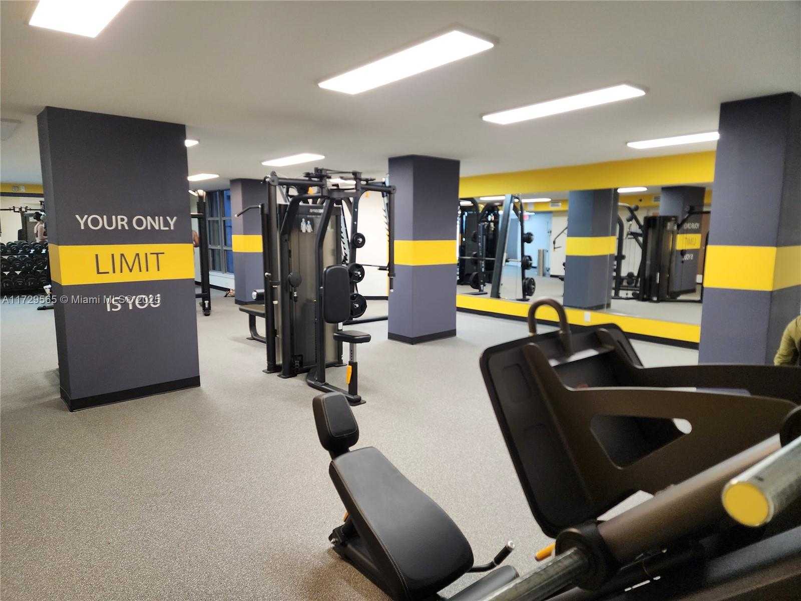 Small Image of 3500 MYSTIC POINTE DR #401, Aventura Number 71