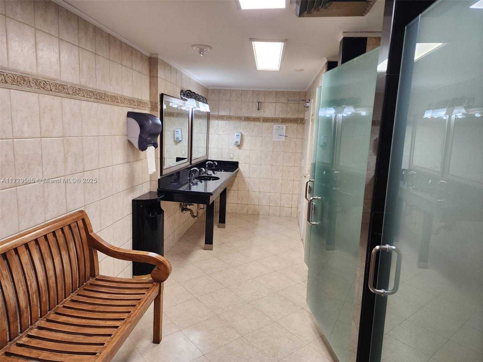 Small Image of 3500 MYSTIC POINTE DR #401, Aventura Number 79