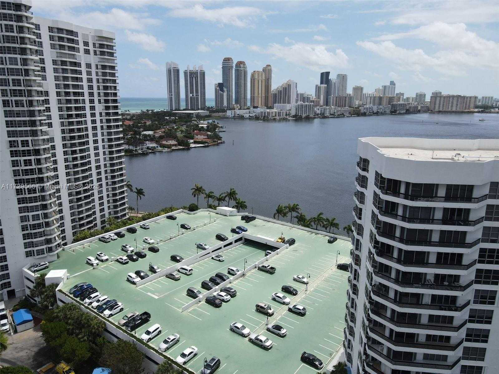 Small Image of 3500 MYSTIC POINTE DR #401, Aventura Number 84