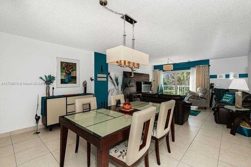 Small Image of 17800 ATLANTIC BLVD #203, Sunny Isles Beach Number 10