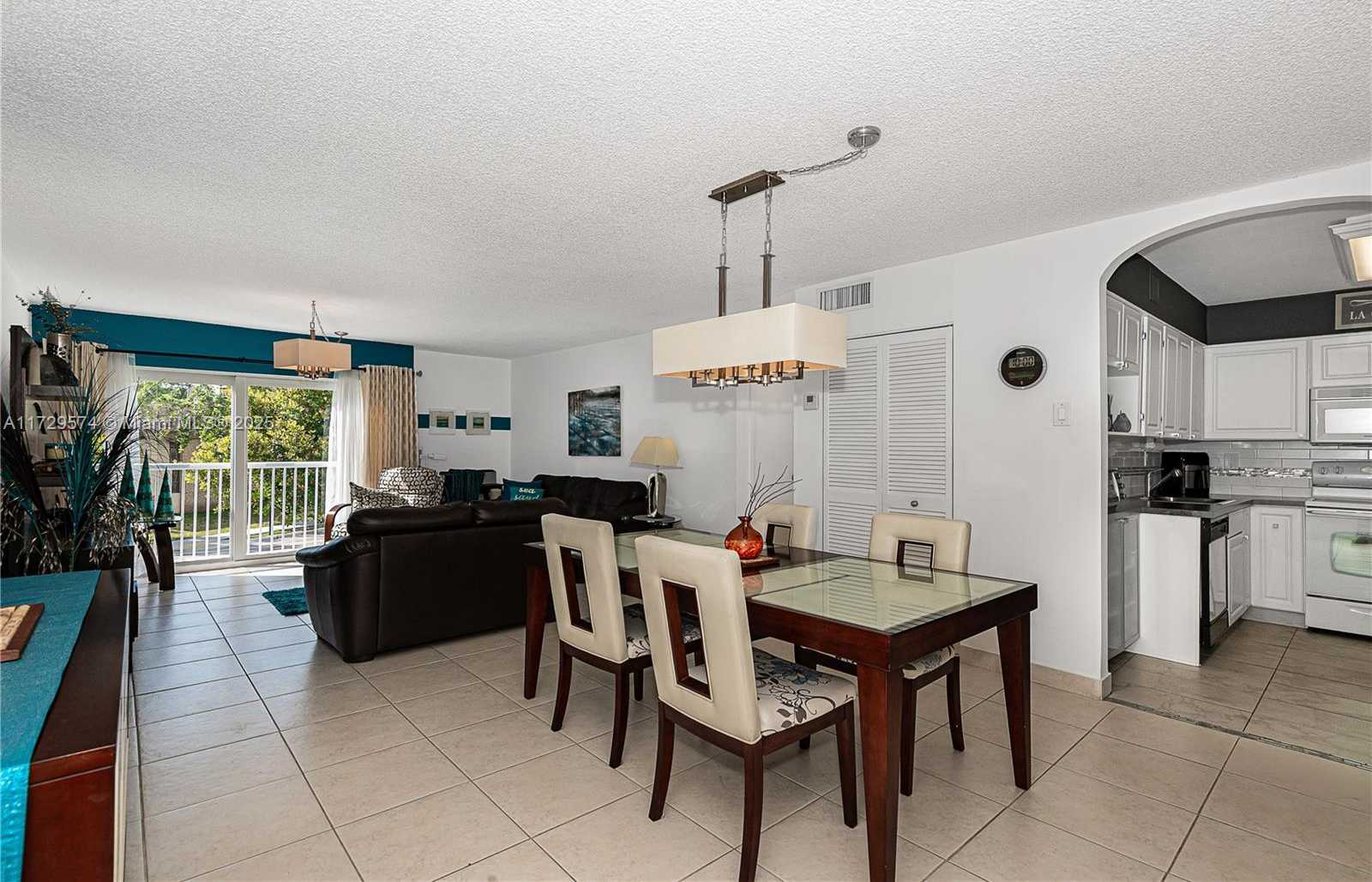 Small Image of 17800 ATLANTIC BLVD #203, Sunny Isles Beach Number 13