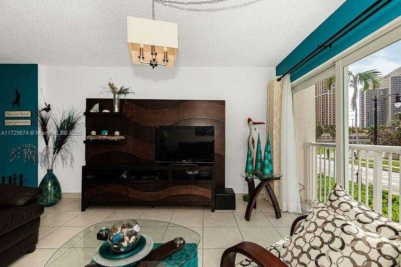 Small Image of 17800 ATLANTIC BLVD #203, Sunny Isles Beach Number 19