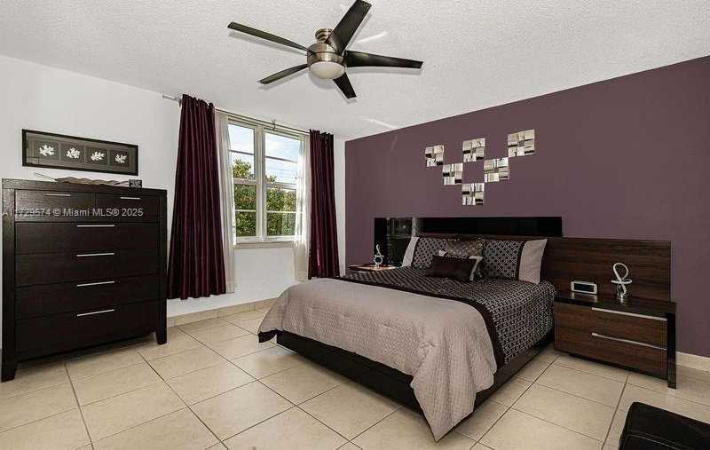 Small Image of 17800 ATLANTIC BLVD #203, Sunny Isles Beach Number 27