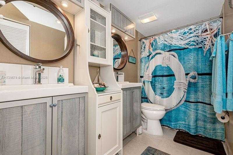 Small Image of 17800 ATLANTIC BLVD #203, Sunny Isles Beach Number 28