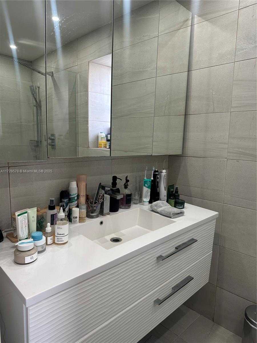 Small Image of 20291 NORTH EAST 30TH AVE #PH24, Aventura Number 24