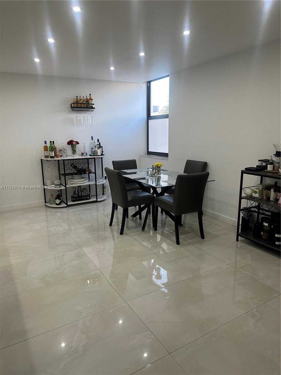 Small Image of 20291 NORTH EAST 30TH AVE #PH24, Aventura Number 26