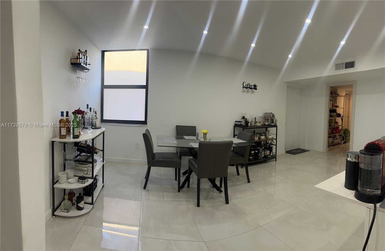 Small Image of 20291 NORTH EAST 30TH AVE #PH24, Aventura Number 27