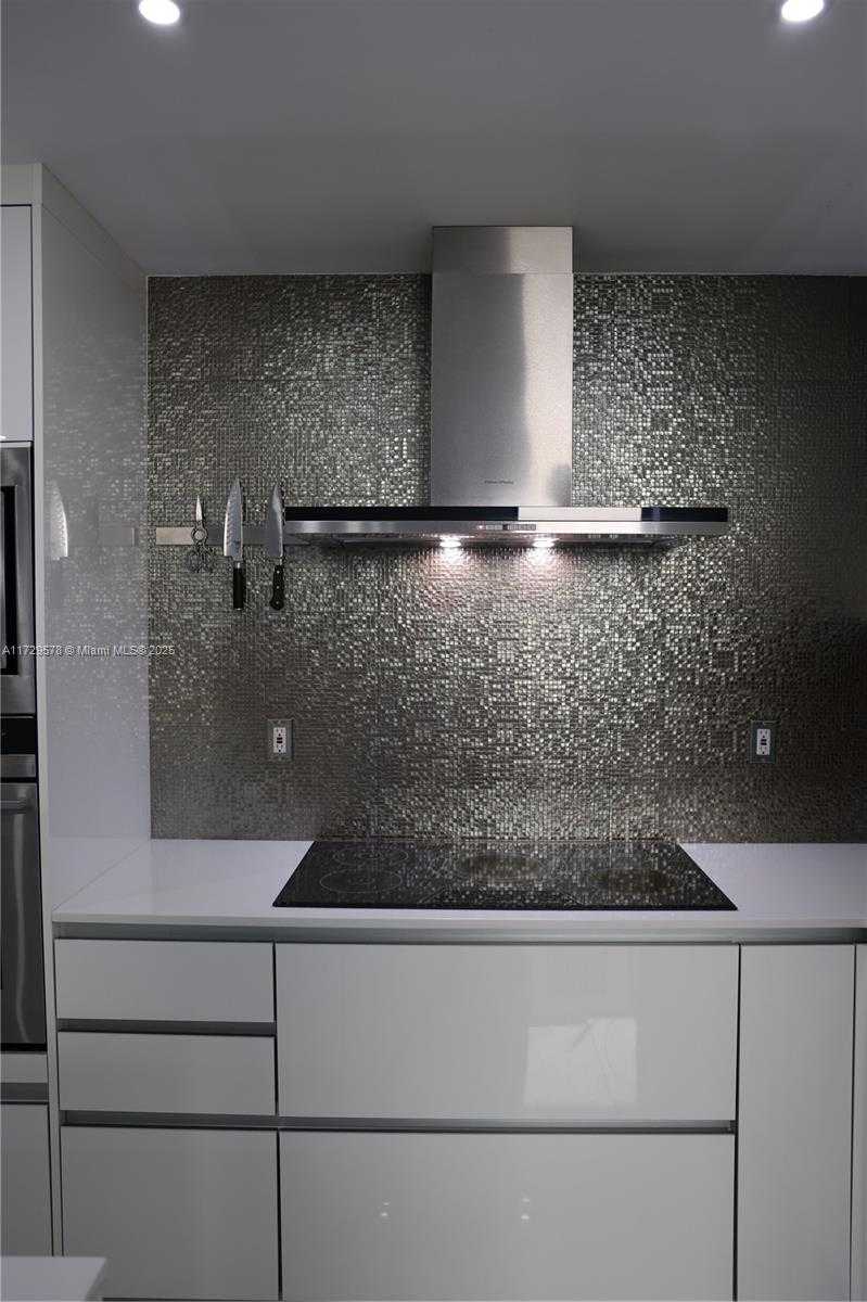 Small Image of 20291 NORTH EAST 30TH AVE #PH24, Aventura Number 3